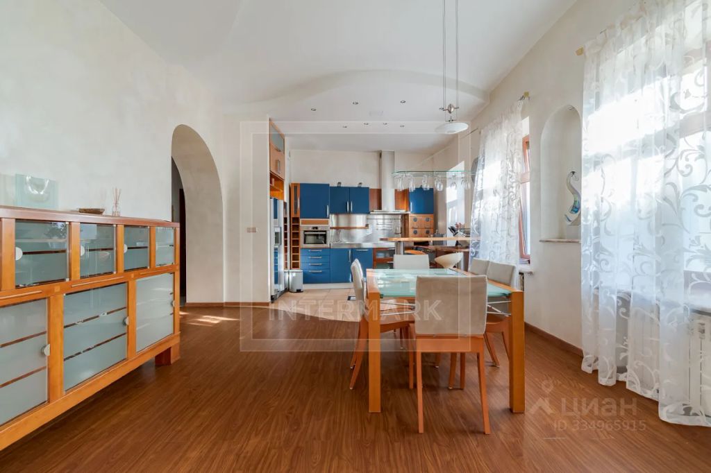 m. Trubnaya: Apartment, 3-rooms