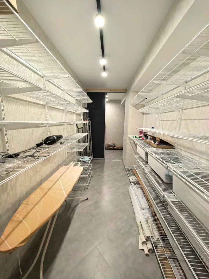 m. Vorobyevy gory: Apartment, 2-rooms
