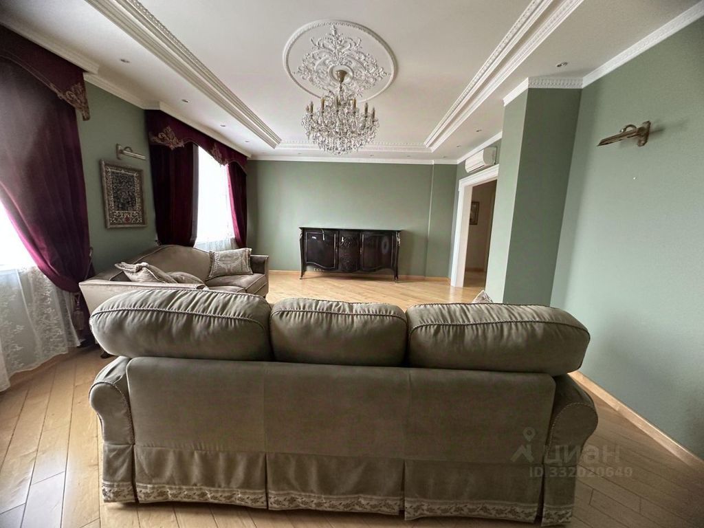 m. Profsoyuznaya: Apartment, 3-rooms