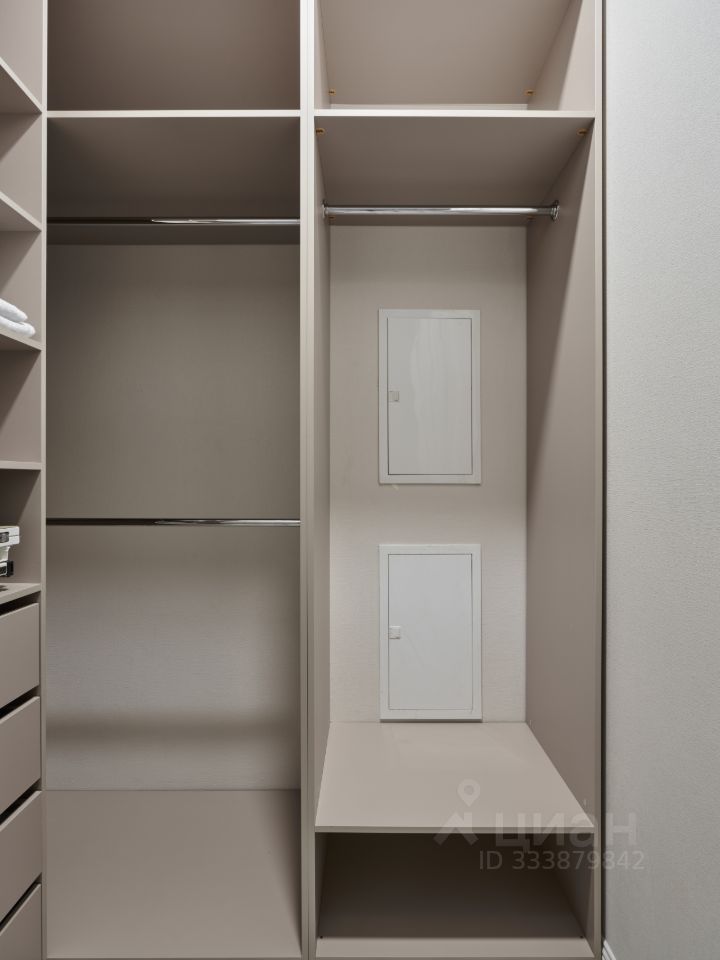 m. Verkhnie Kotly: Apartment, studio