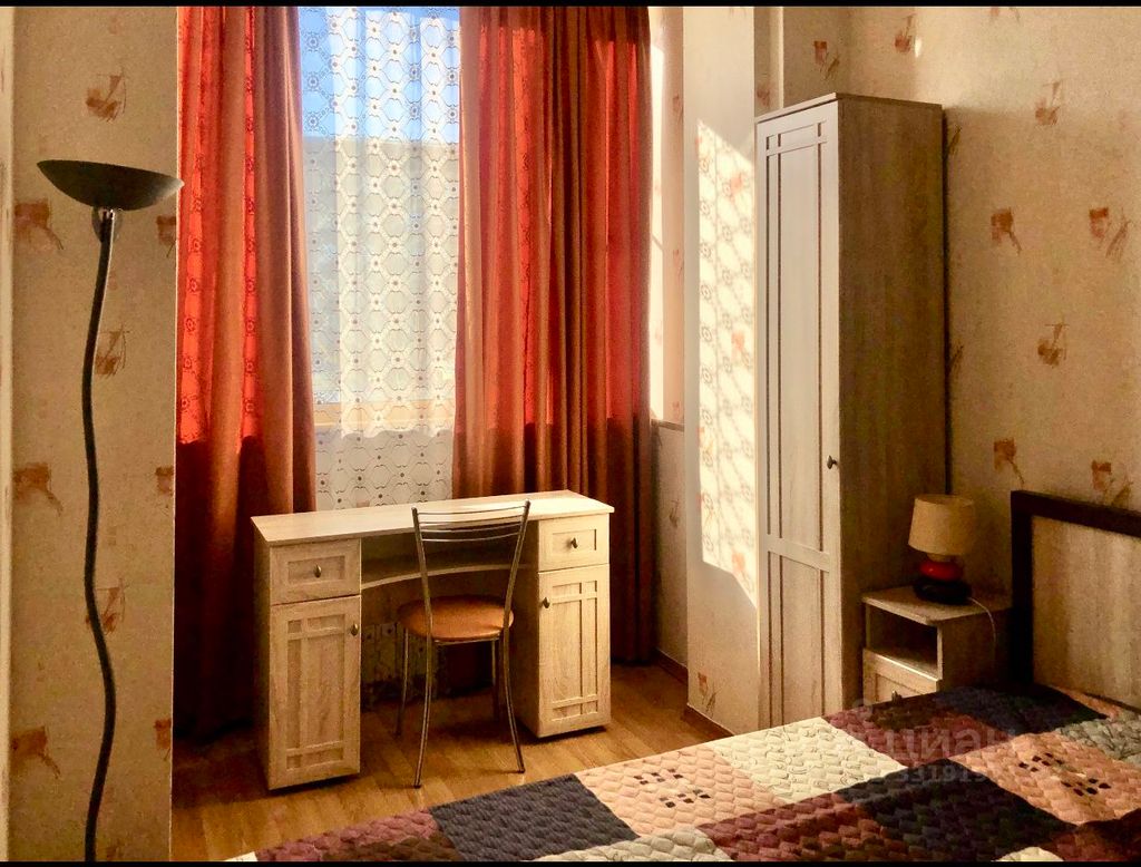 m. Kropotkinskaya: Apartment, 2-rooms