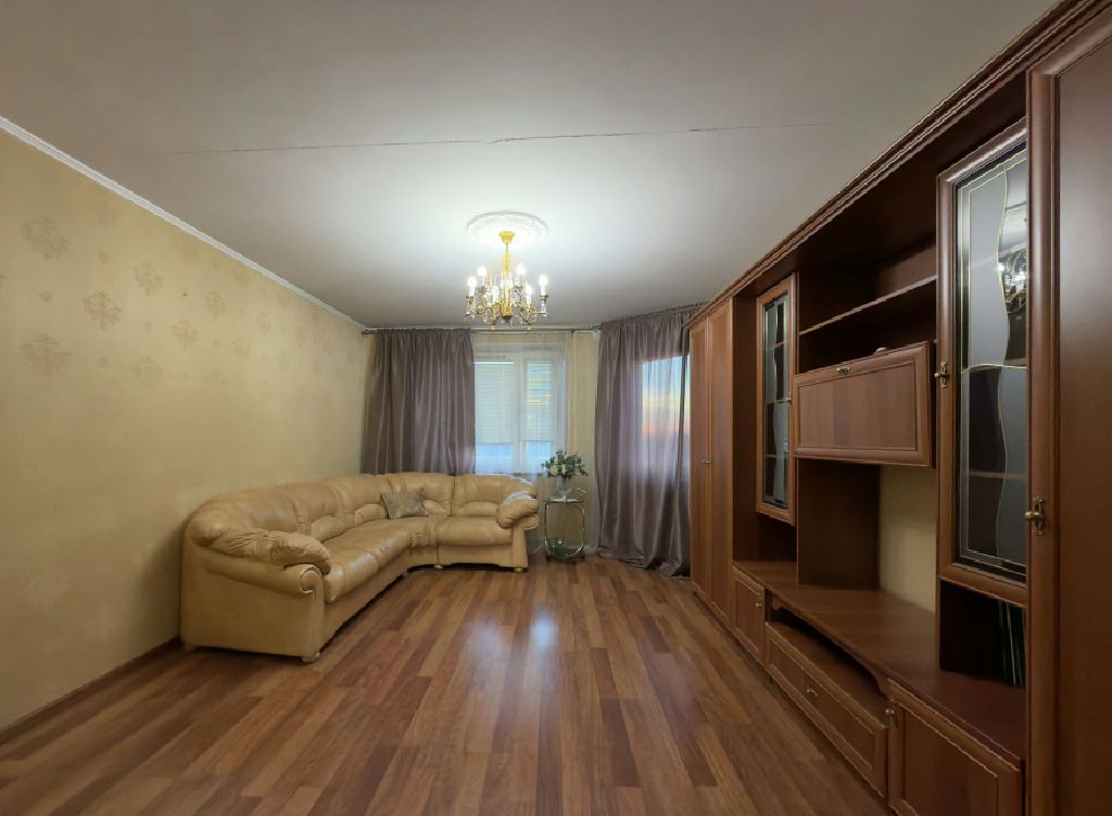 m. Ulitsa Dmitrievskogo: Apartment, 2-rooms