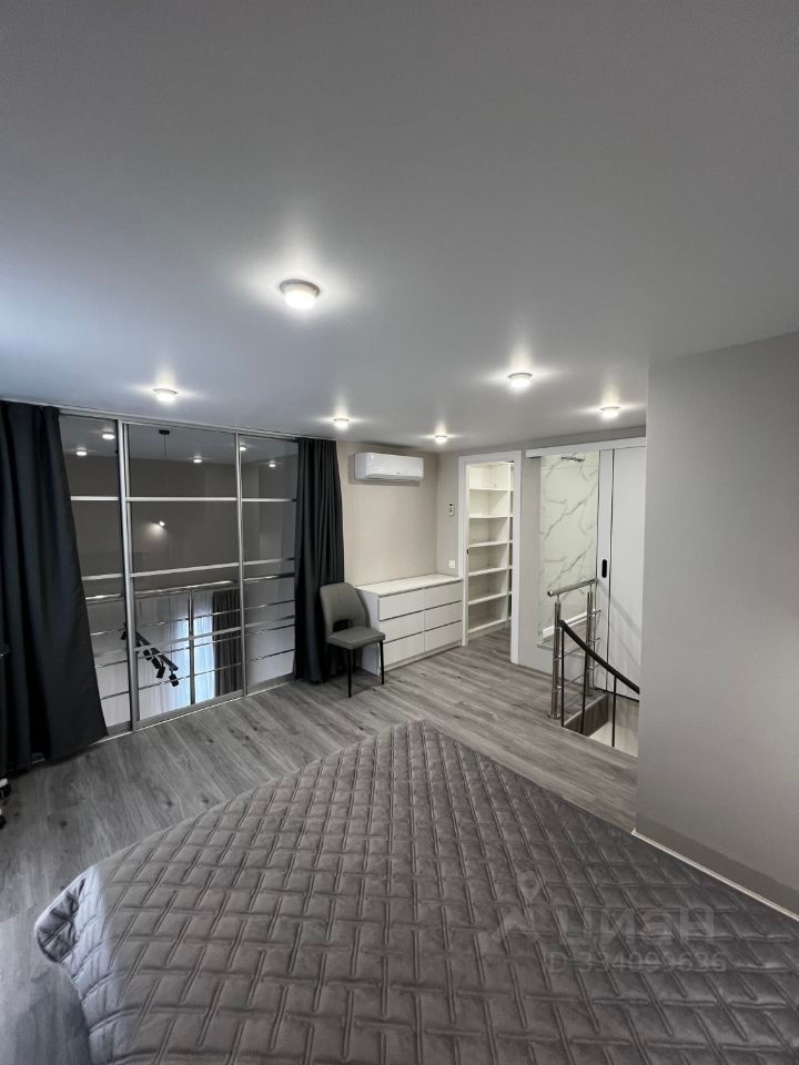 m. Serp i Molot: Apartment, 2-rooms