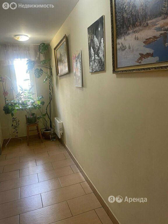 m. Verkhnie Kotly: Apartment, 2-rooms