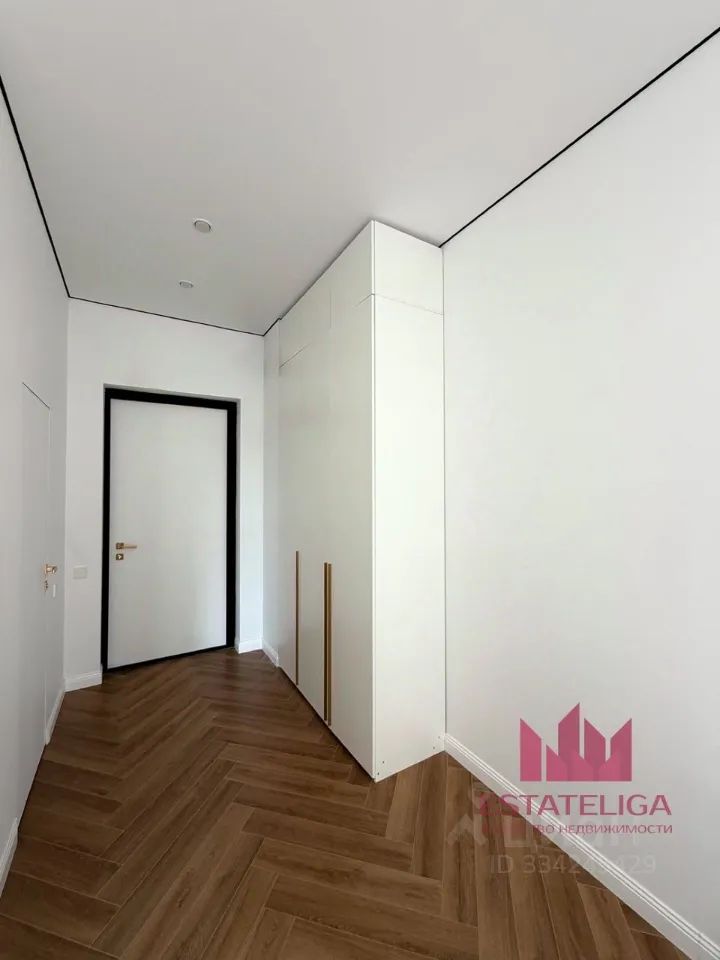 m. Zorge: Apartment, studio