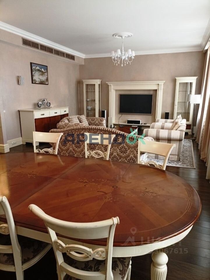 m. Trubnaya: Apartment, 4-rooms
