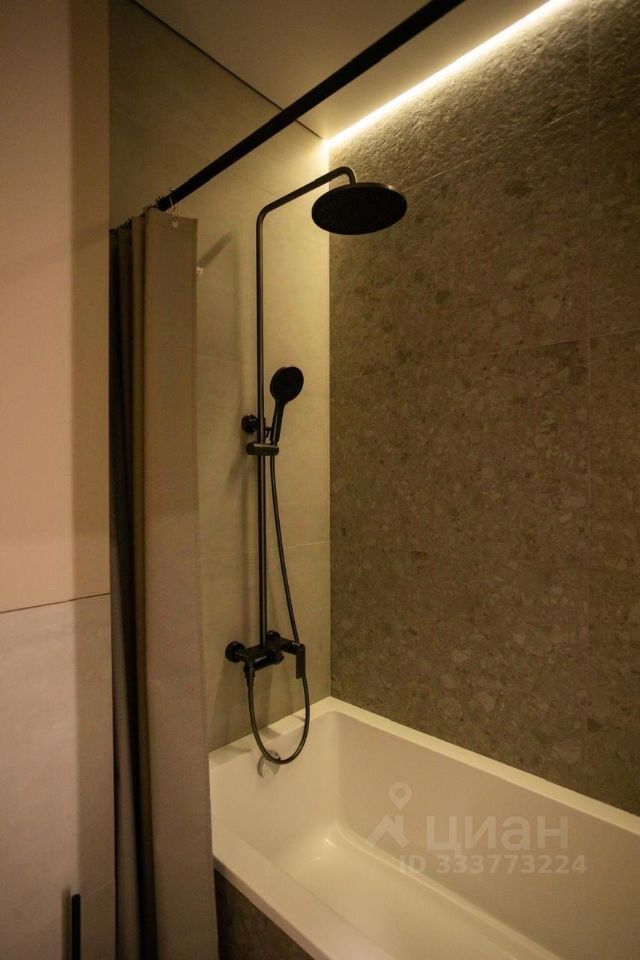 m. ZIL: Apartment, 2-rooms