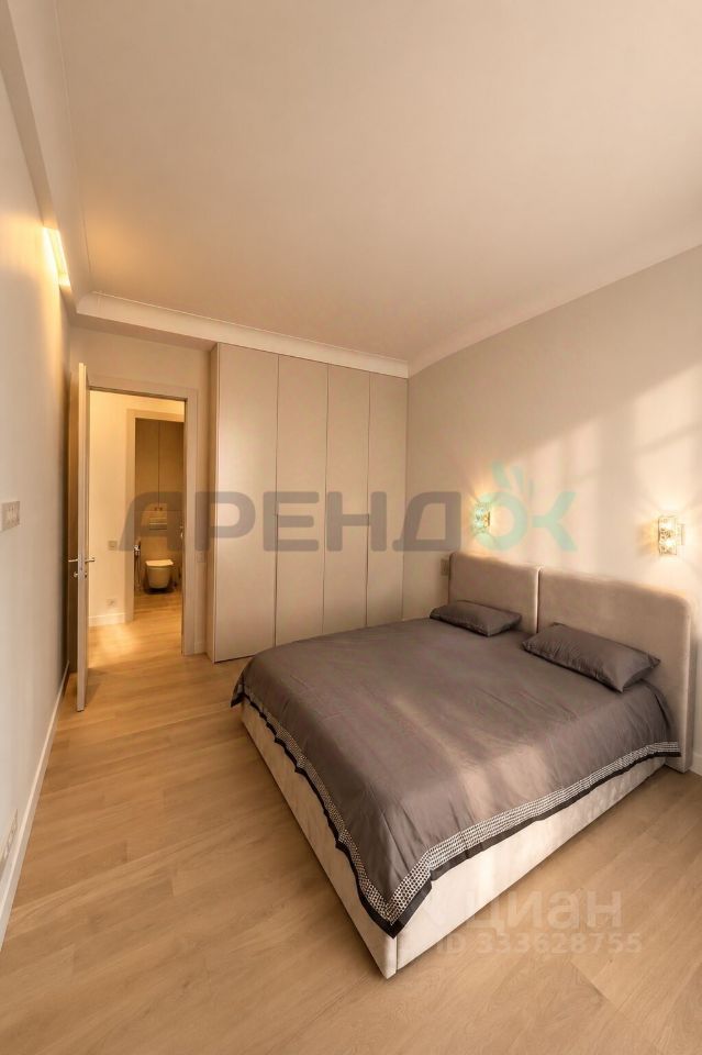 m. Aminyevskaya: Apartment, 3-rooms