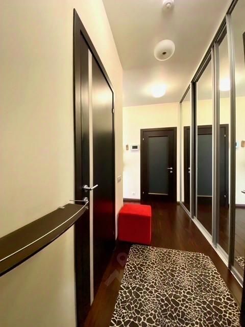 m. Yugo-Zapadnaya: Apartment, 2-rooms
