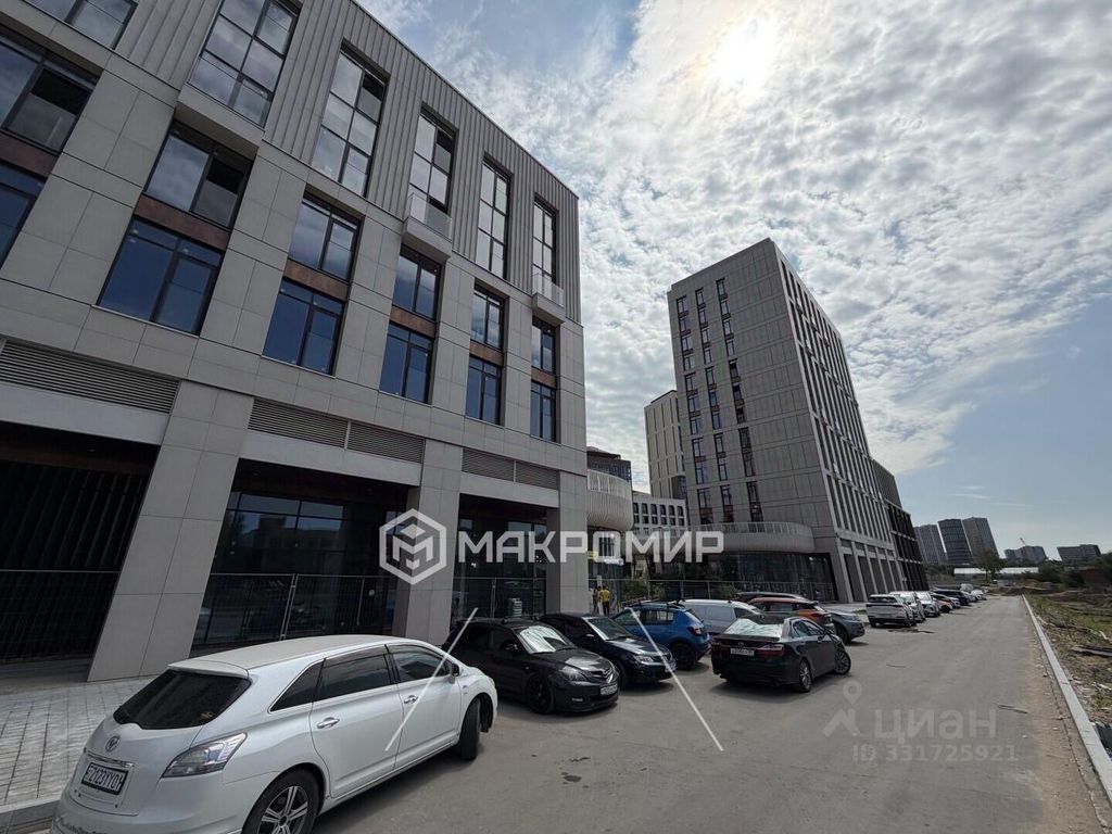 m. ZIL: Apartment, studio
