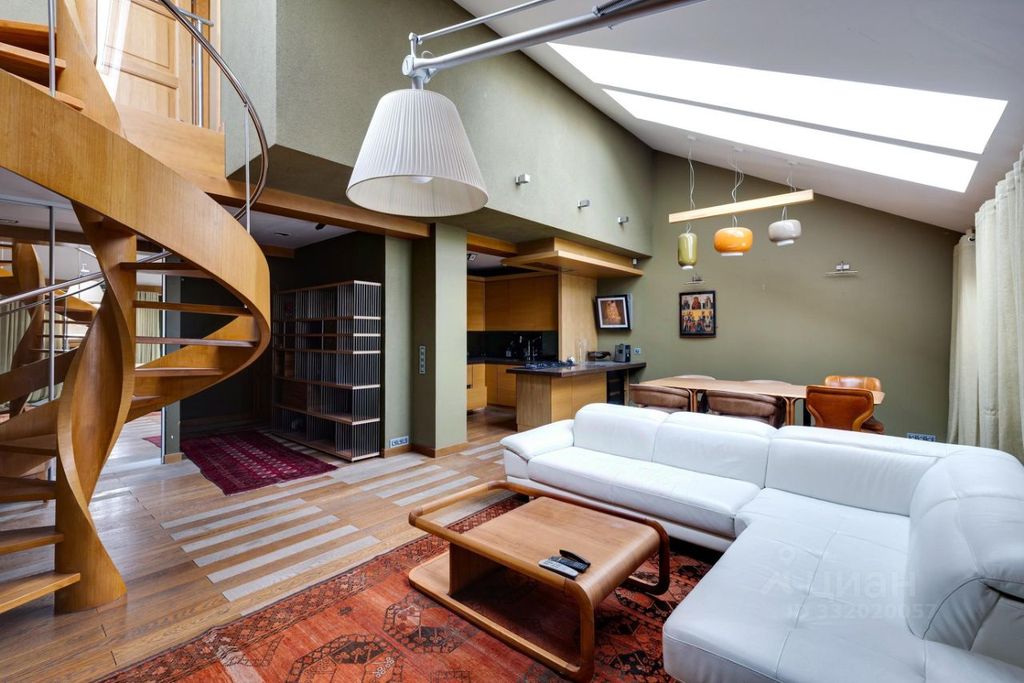 m. Barrikadnaya: Apartment, 3-rooms