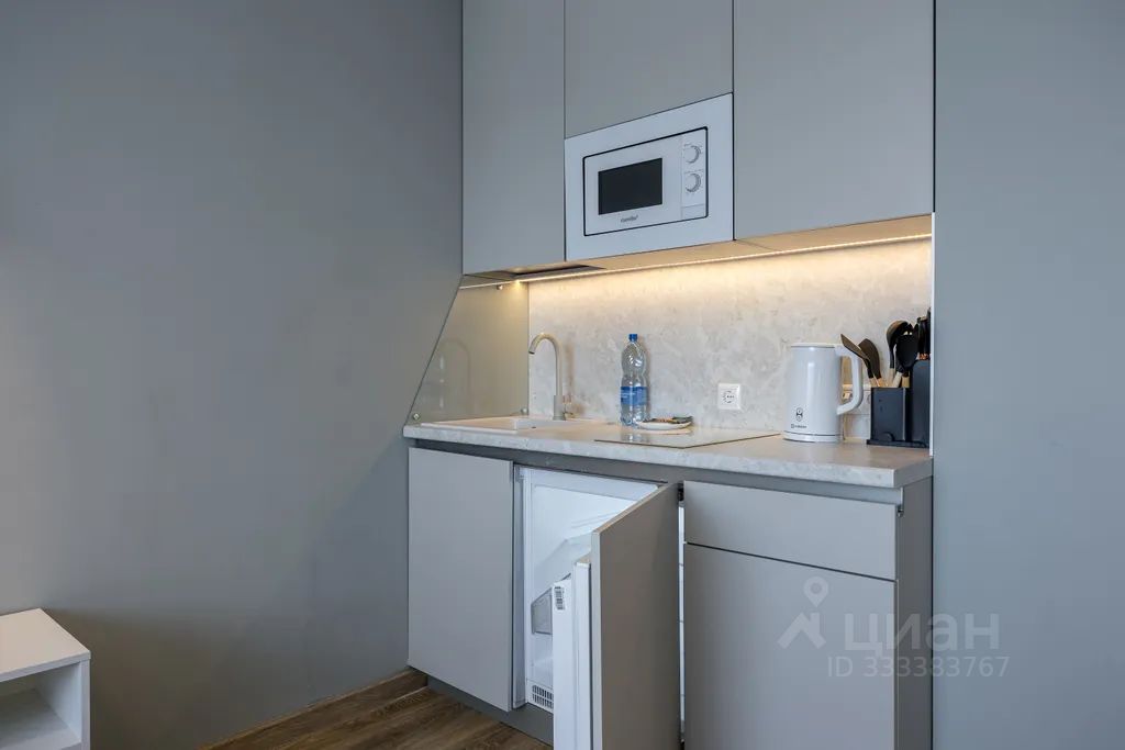 m. Troparevo: Apartment, studio