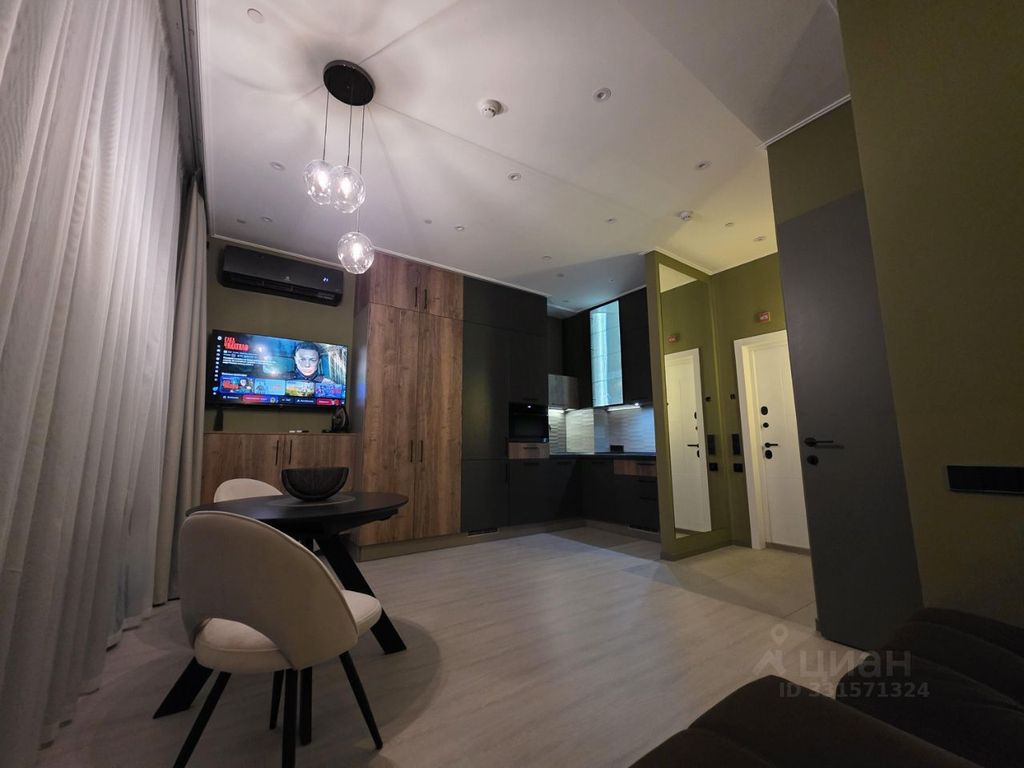 m. Khoroshevskaya: Apartment, studio