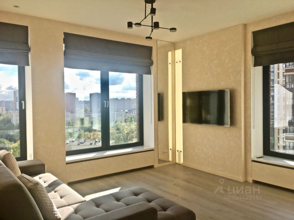 m. Molodezhnaya: Apartment, 2-rooms