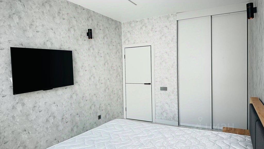 m. Oktyabrskoe pole: Apartment, 1-rooms