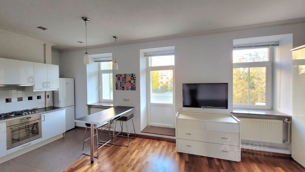 m. Sportivnaya: Apartment, studio
