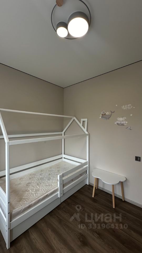 m. Myakinino: Apartment, 3-rooms