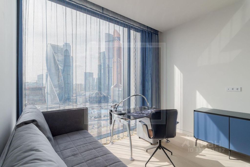 m. Delovoy tsentr (Vystavochnaya): Apartment, 4-rooms