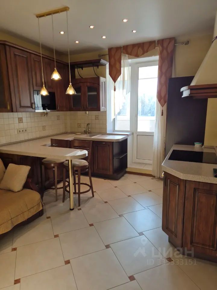 m. Pavshino: Apartment, 2-rooms