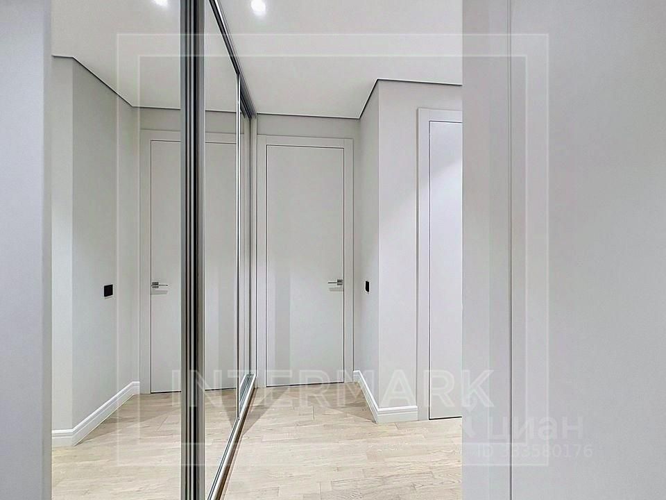m. Chkalovskaya: Apartment, 3-rooms