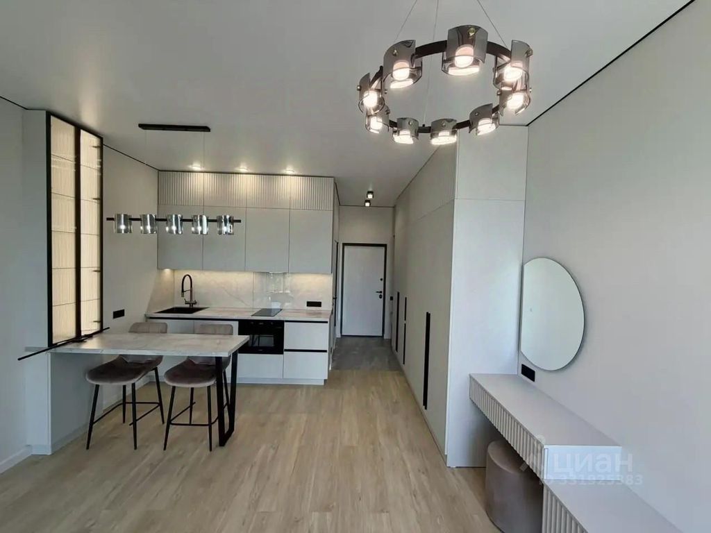 m. Kalitniki: Apartment, studio