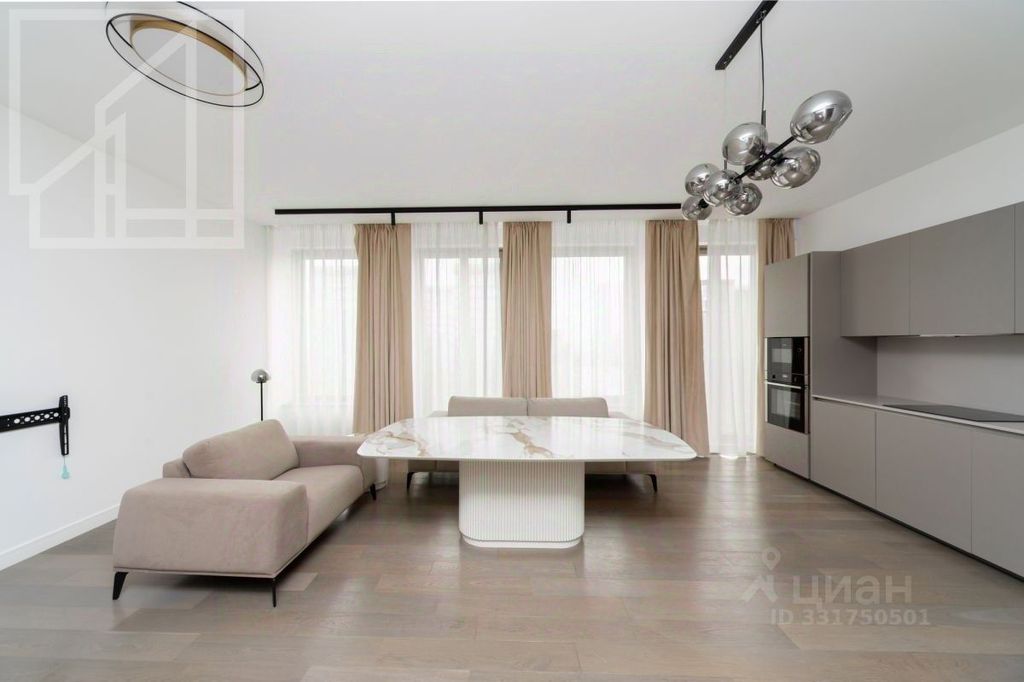 m. Ulitsa 1905 goda: Apartment, 4-rooms