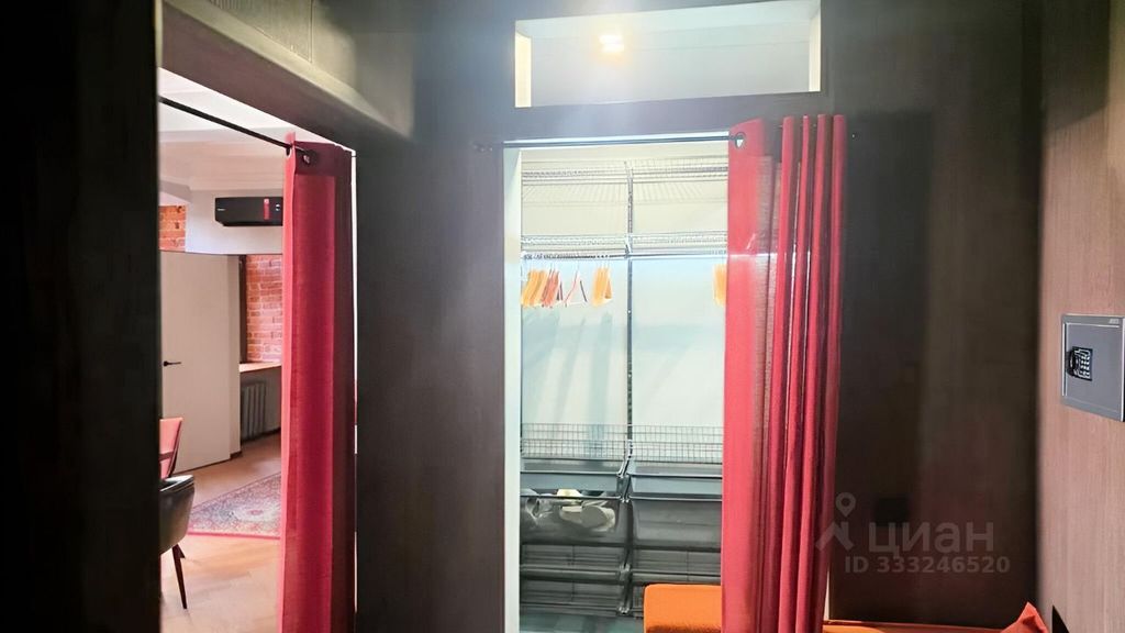 m. Tsvetnoy bulvar: Apartment, 2-rooms