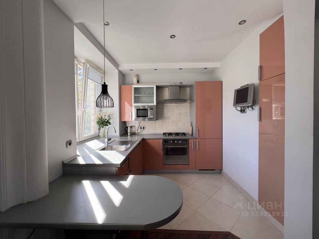 m. Kievskaya: Apartment, studio