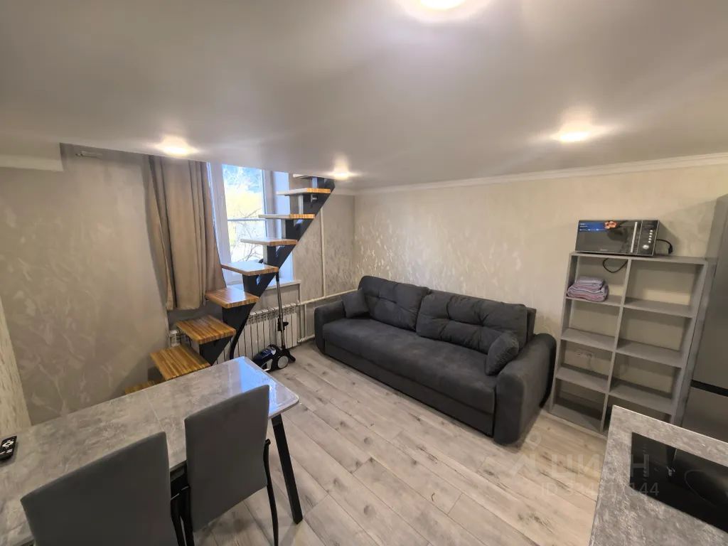 m. Botanichesky sad: Apartment, studio