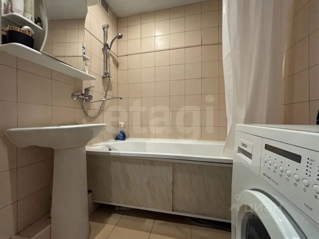 m. Ippodrom: Apartment, 1-rooms