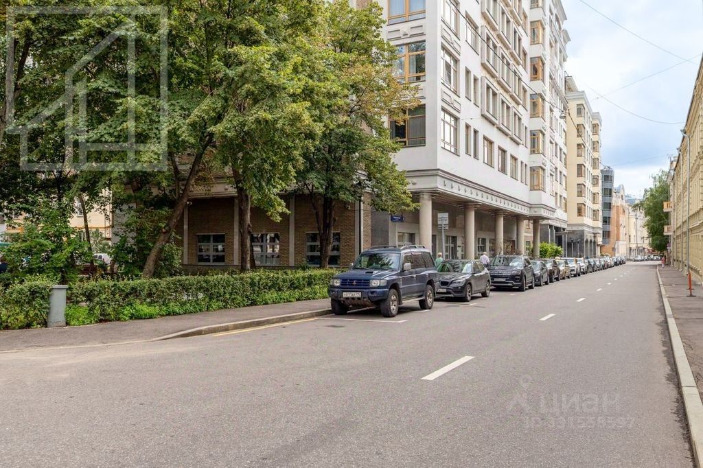 m. Arbatskaya: Apartment, 5-rooms