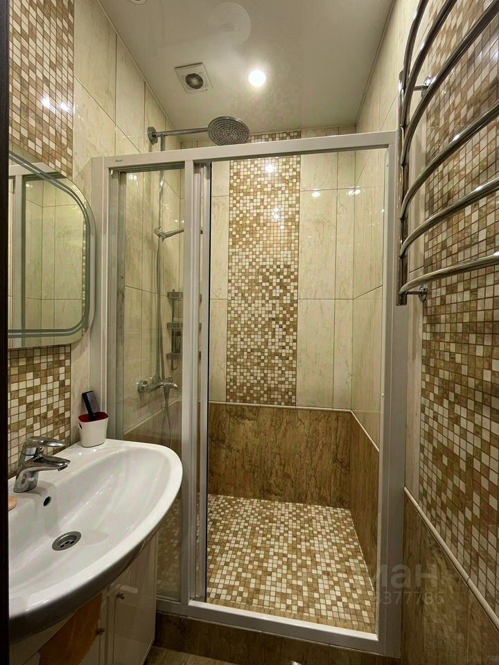 m. Dubrovka: Apartment, 2-rooms