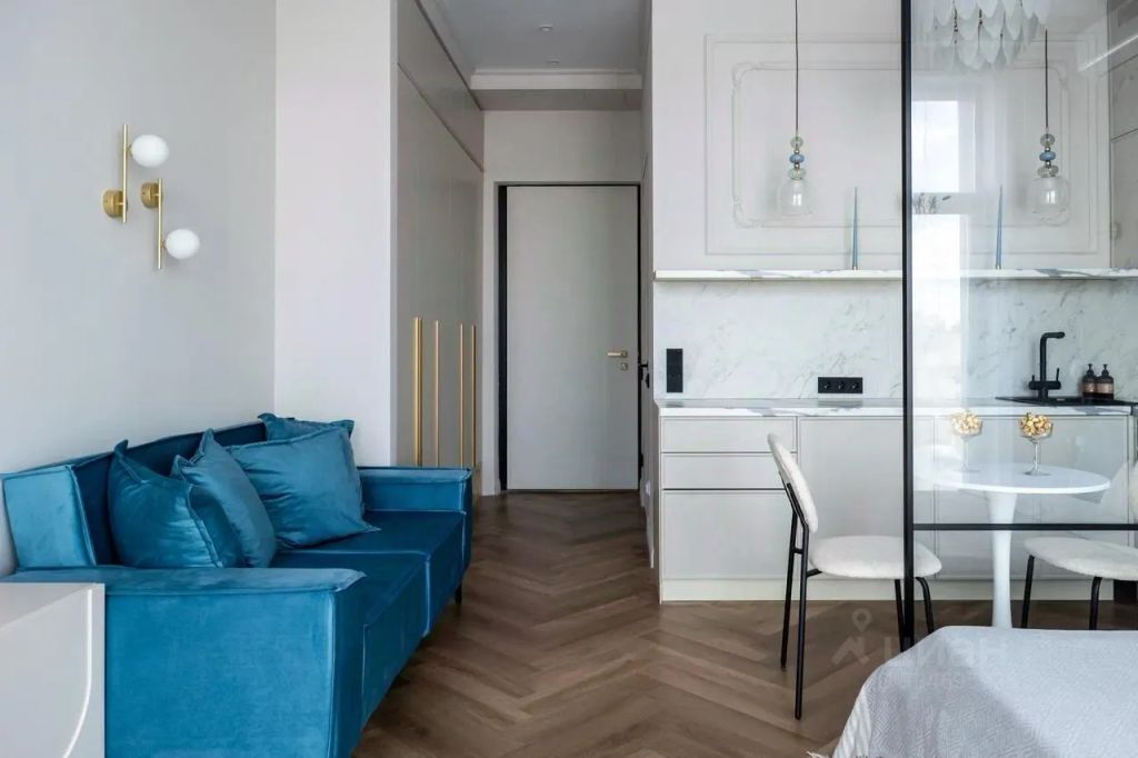 m. Zorge: Apartment, studio