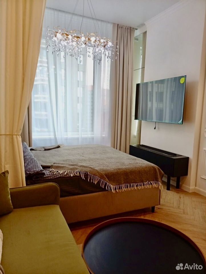 m. Verkhnie Kotly: Apartment, studio