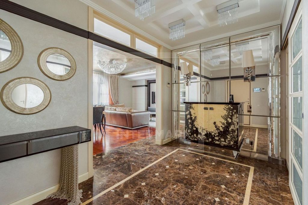 m. Dobryninskaya: Apartment, 4-rooms