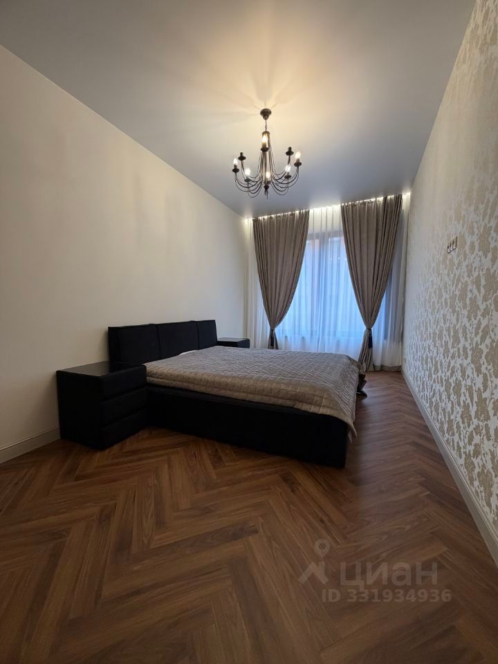 m. ZIL: Apartment, 2-rooms