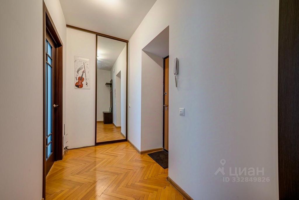m. Mayakovskaya: Apartment, 1-rooms