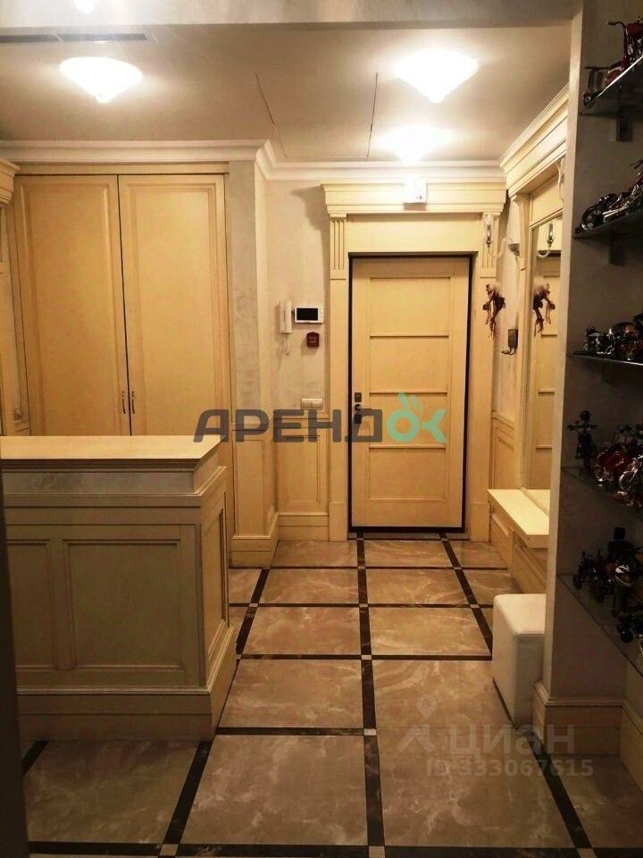 m. Trubnaya: Apartment, 4-rooms
