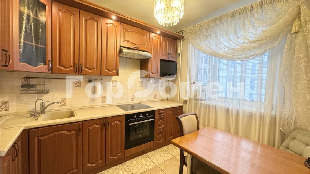 m. Strogino: Apartment, 3-rooms