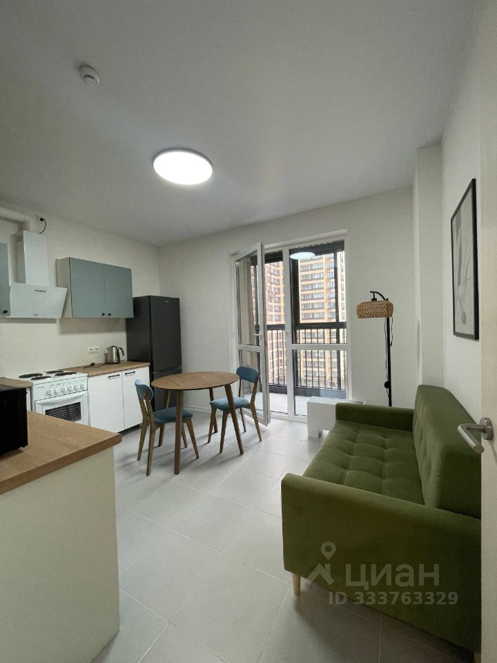 m. Narodnoe Opolchenie: Apartment, 1-rooms