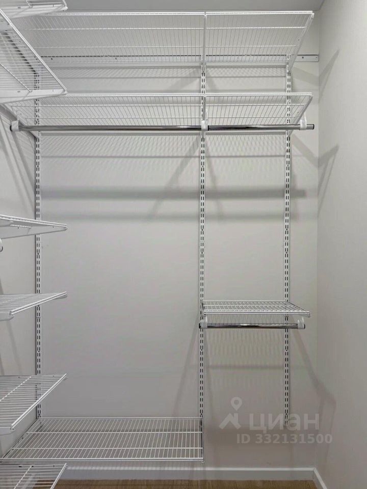 m. Pavshino: Apartment, 2-rooms
