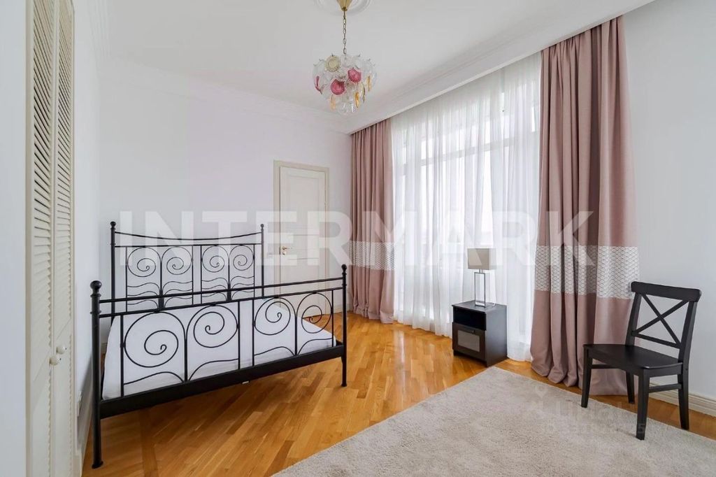 m. Arbatskaya: Apartment, 5-rooms