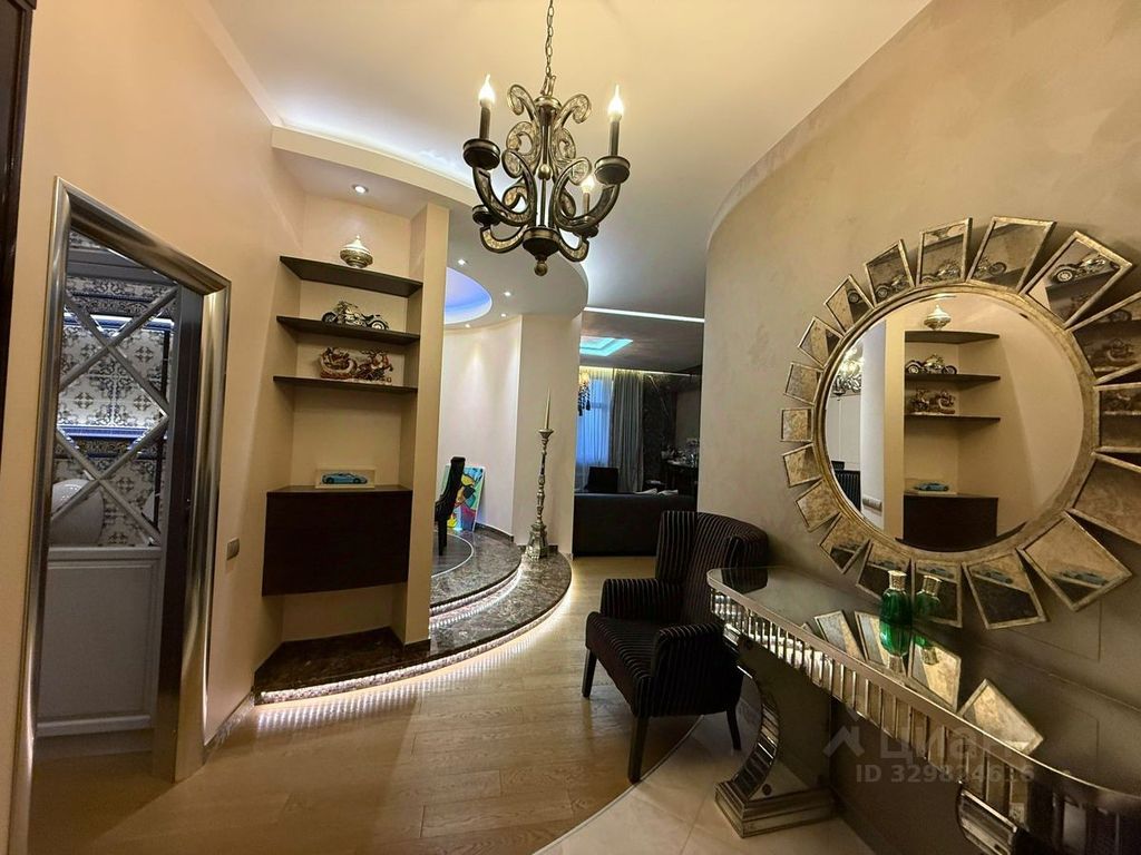 m. Solnechnaya: Apartment, 3-rooms