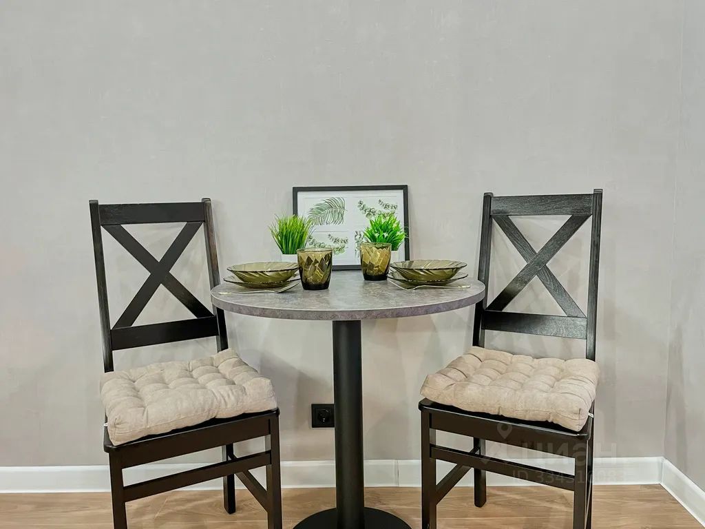 m. Maryina Roscha: Apartment, studio