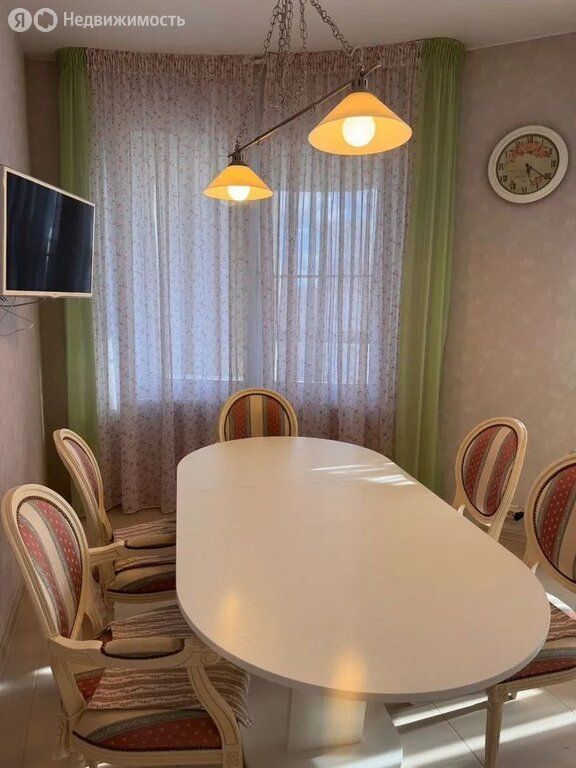 m. Molodezhnaya: Apartment, 2-rooms
