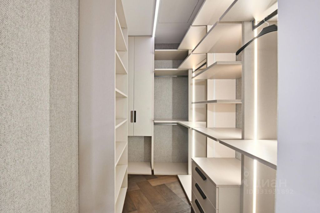 m. Arbatskaya: Apartment, 3-rooms