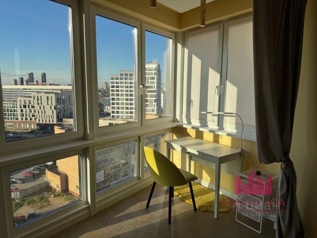 m. ZIL: Apartment, 2-rooms