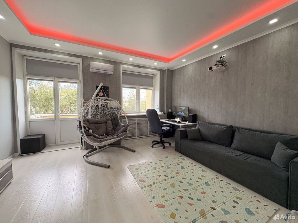 m. Dubrovka: Apartment, 2-rooms