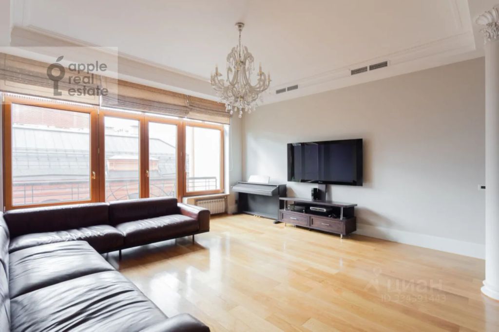 m. Tverskaya: Apartment, 4-rooms