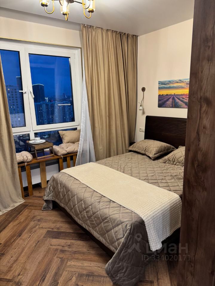 m. Aminyevskaya: Apartment, studio